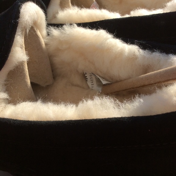 UGG ascot slippers - Picture 5 of 7